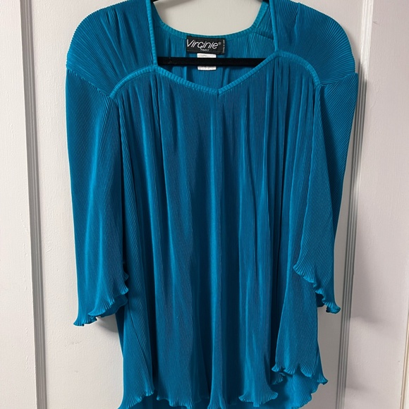 Viginie Paris outfit - Picture 2 of 3